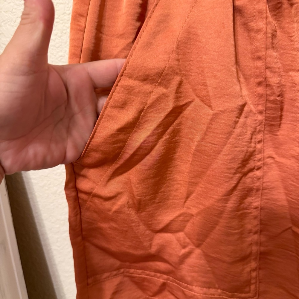 A New Day Women's Satin High Rise Pull On Shorts XL Orange Stretchy W Pockets - Picture 5 of 12